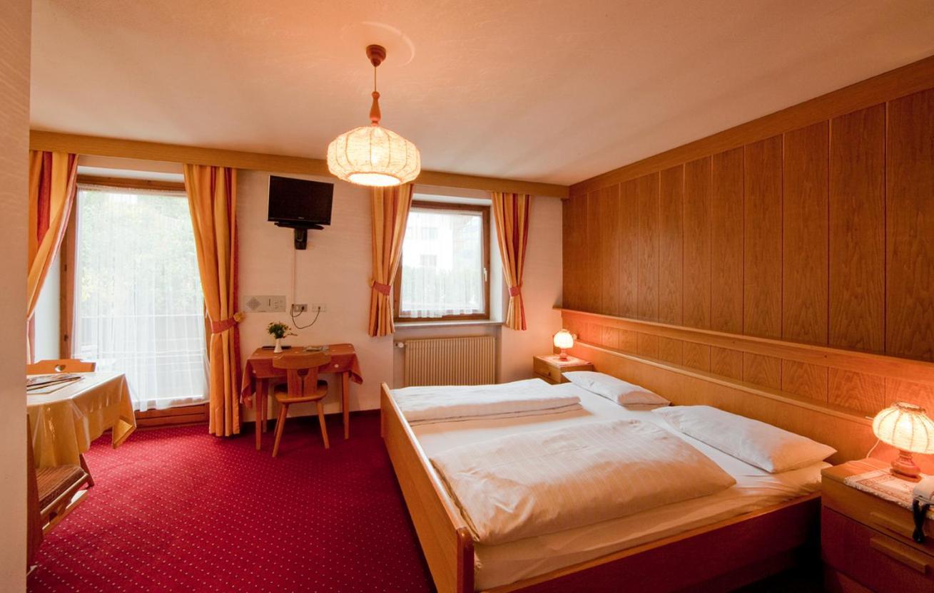 Hotel Rainegg Olang Exteriör bild