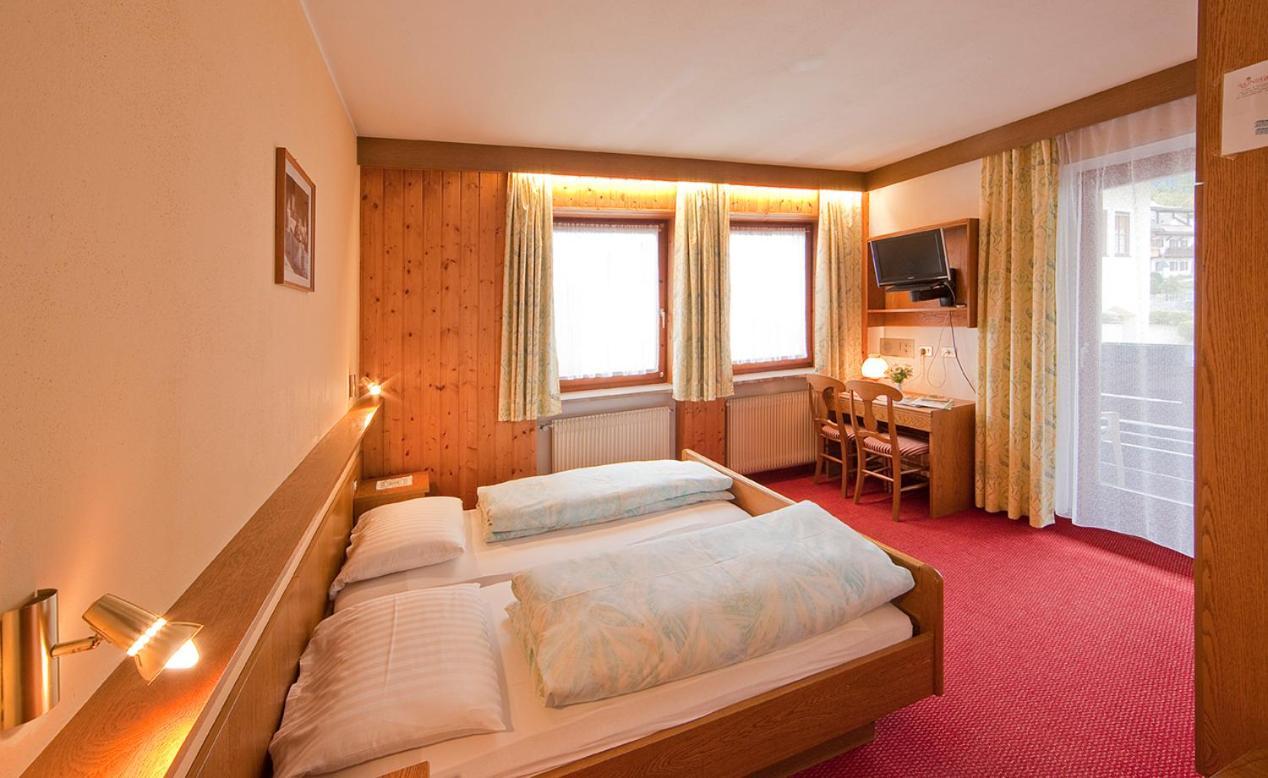Hotel Rainegg Olang Exteriör bild